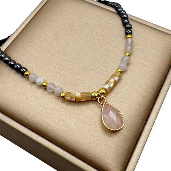 NWT Teardrop Pendant Beaded Necklace 18K Plated Black Onyx Hematite Rose Quartz - Picture 6 of 9